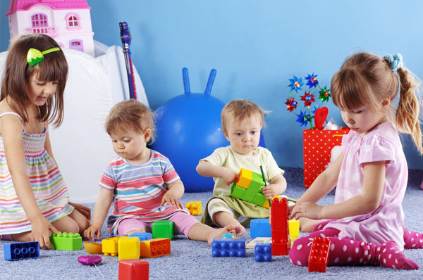 Ο θεραπευτικός ρόλος του παιχνιδιού στη ψυχοθεραπεία παιδιών με αυτισμό και παιδική ψύχωση